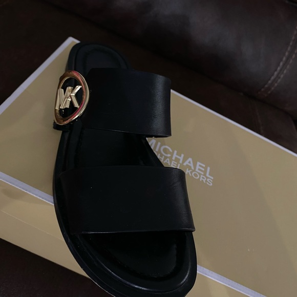 MK Black sandals - Picture 2 of 2